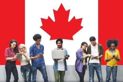 قوانین و شرایط کار دانشجویی در کانادا به صورت تمام وقت و نیمه وقت